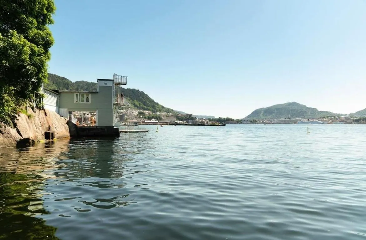 Minimalist Luxury By The Sea Apartman Bergen