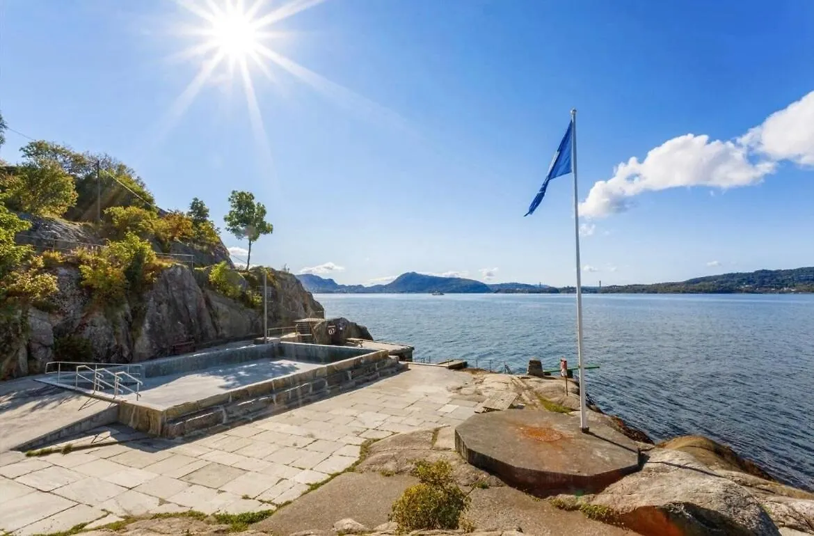 Minimalist Luxury By The Sea Apartman Bergen